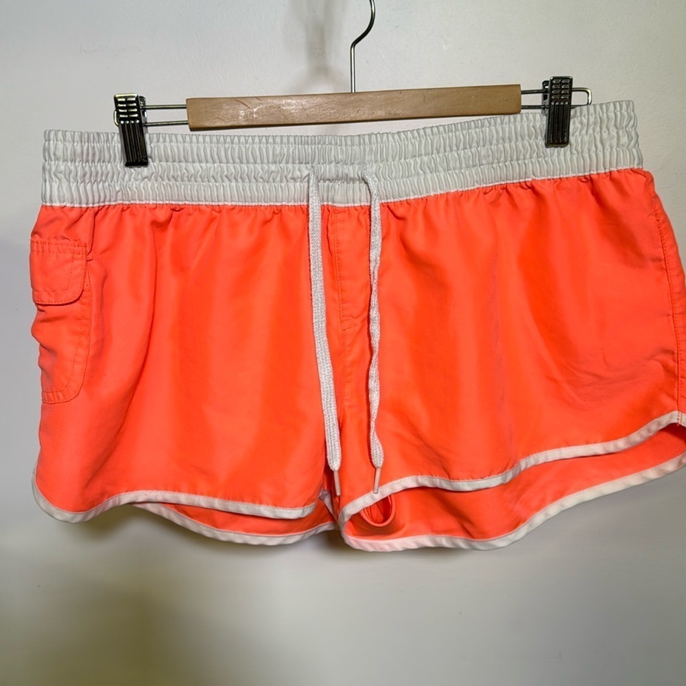 g21 Woman’s Shorts Size L